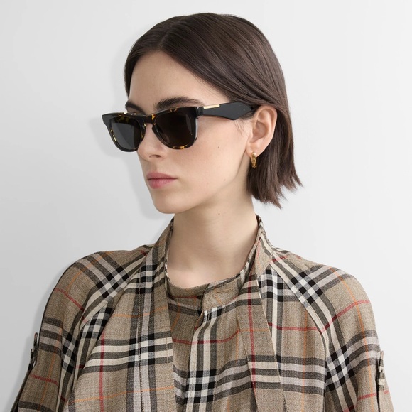 Burberry Black and Tortoise Sunglasses